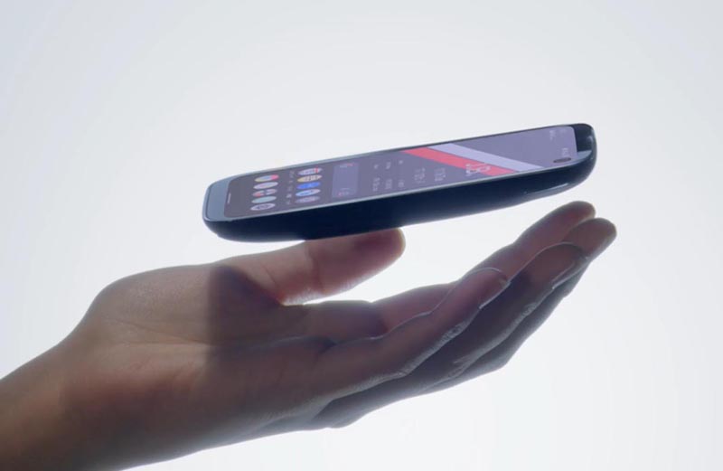 百慕達推首款手機Balmuda Phone 曲面背蓋絕美設計展現日系高質感- 486先生